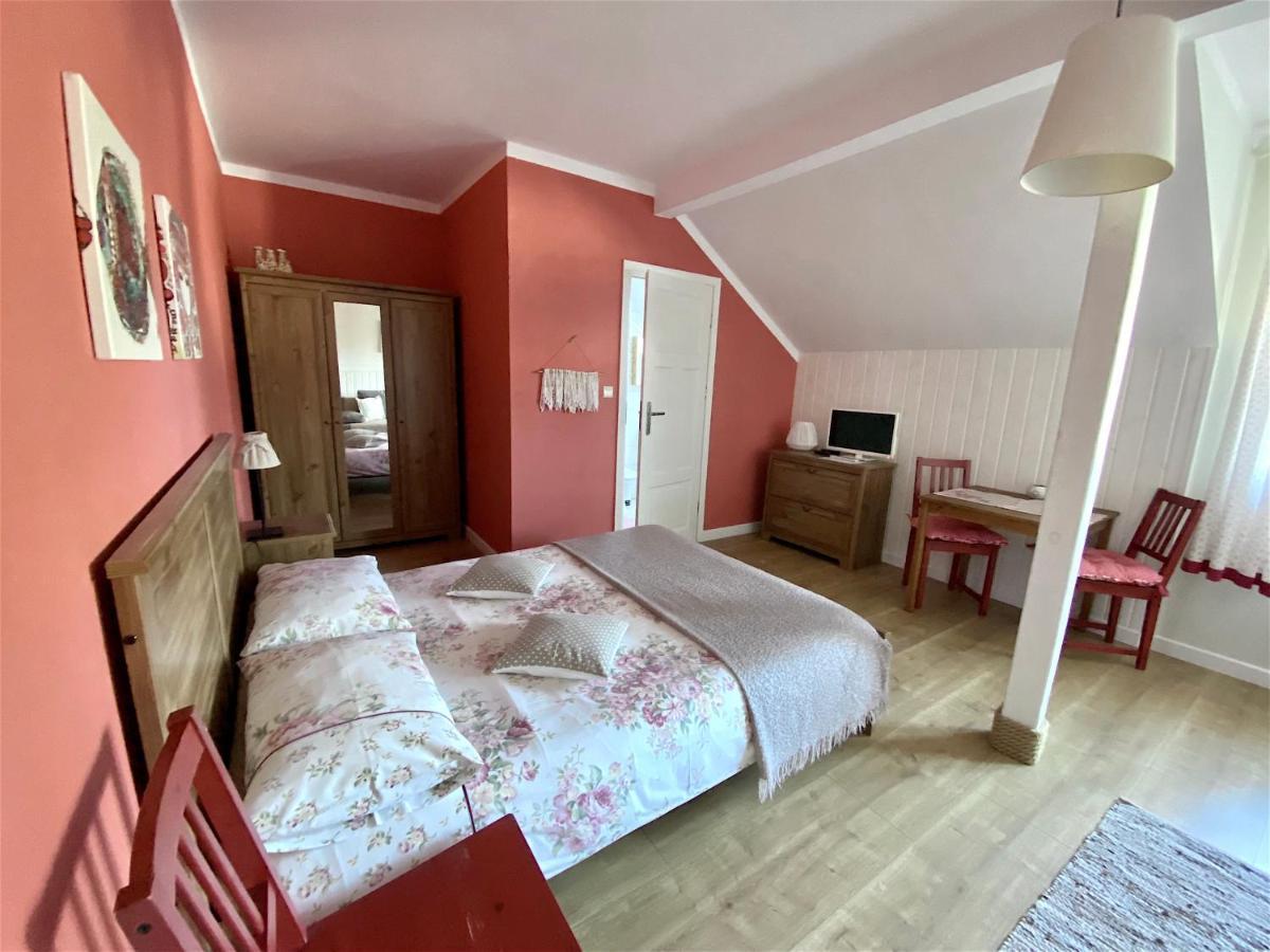 Szary Domek Apartamenty Ustka Exterior photo